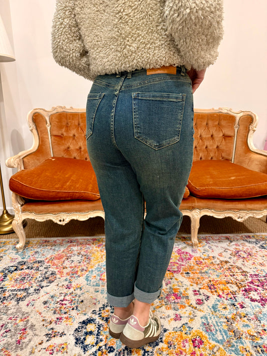 Jean Elisa