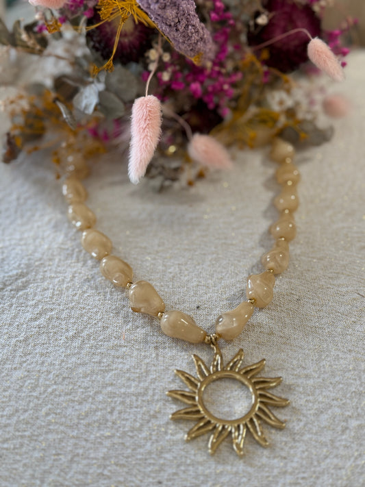 Collier beige perle